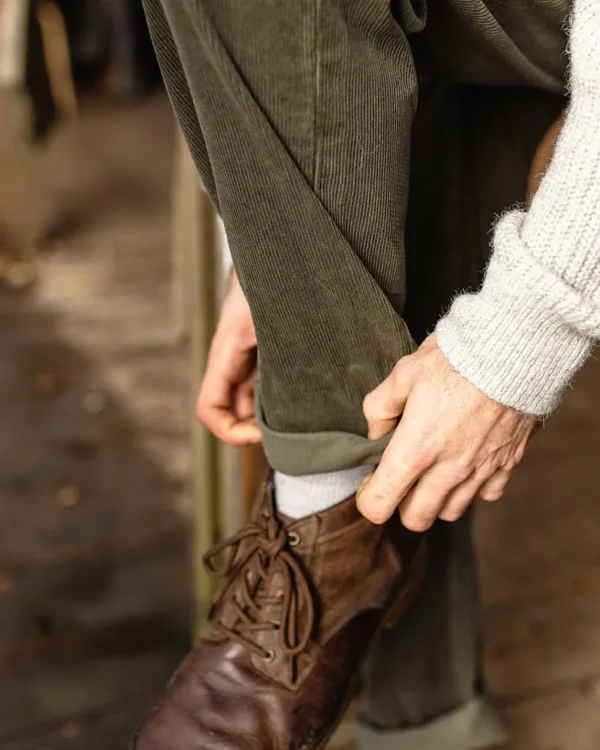 Shop Floris van Bommel Adventurer Cord Pants Dusty Olive