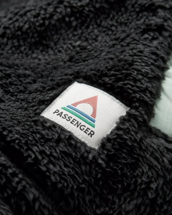 Flash Sale Passenger Beaumont Recycled Sherpa Hooded Fleece Black