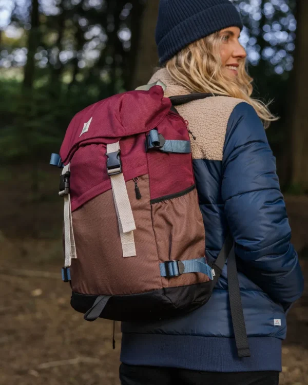 Outlet Passenger Boondocker Recycled 26L Backpack Burgundy/Chestnut