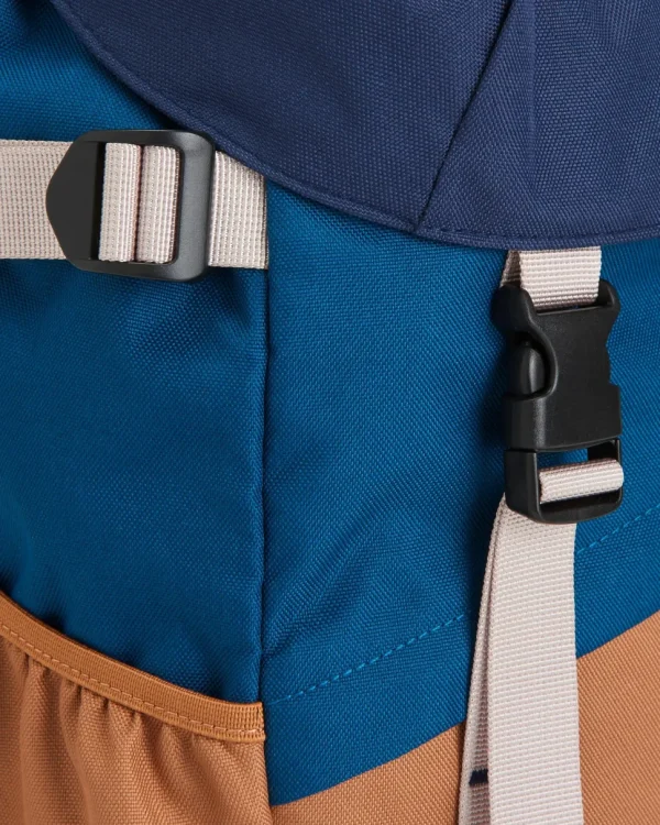 Flash Sale Passenger Boondocker Recycled 26L Backpack Biscuit Blue Multi