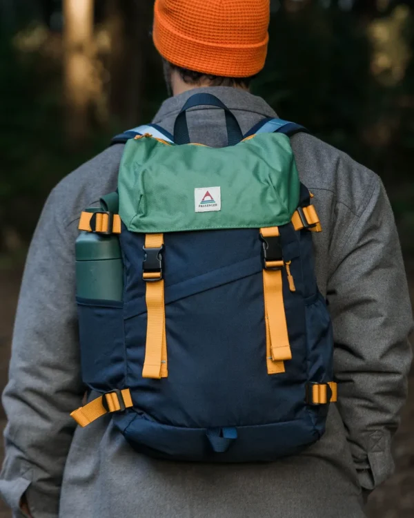 Sale Floris van Bommel Boondocker Recycled 26L Backpack Navy/ Laurel Green