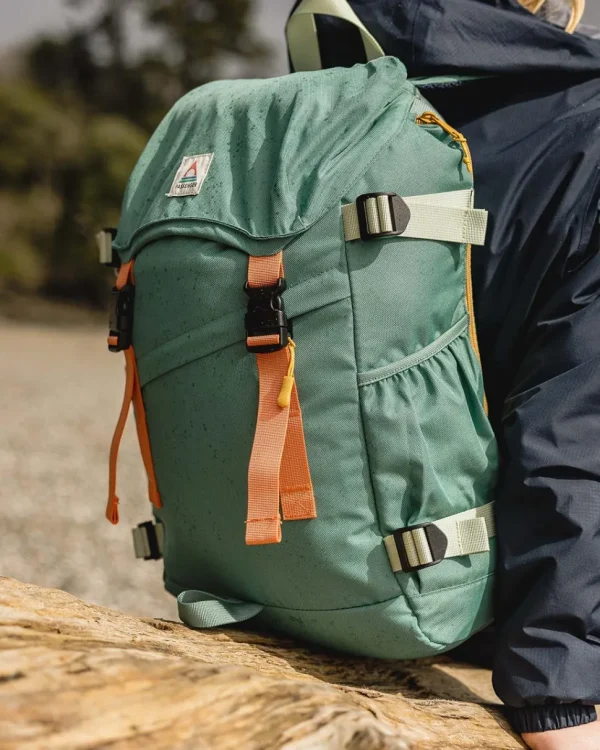 Clearance Passenger Boondocker Recycled 26L Backpack Deep Sea
