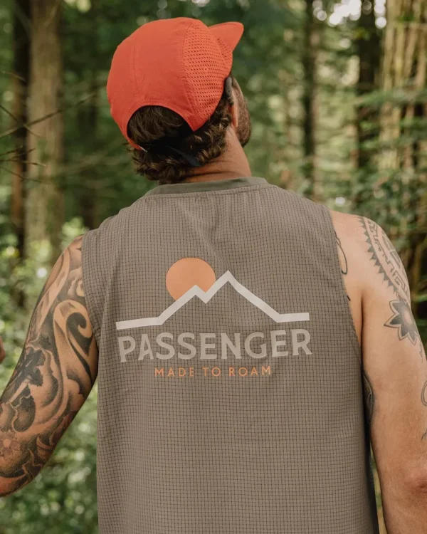 Clearance Passenger Calling Active Recycled Vest Dusty Olive