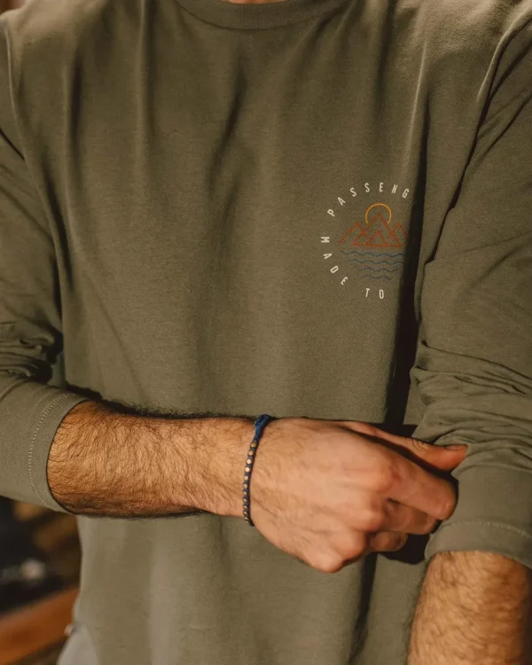 Best Passenger Escapism Recycled LS T-Shirt Dusty Olive