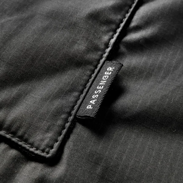 Outlet Floris van Bommel Escapism Recycled Sherpa Lined Changing Robe Black