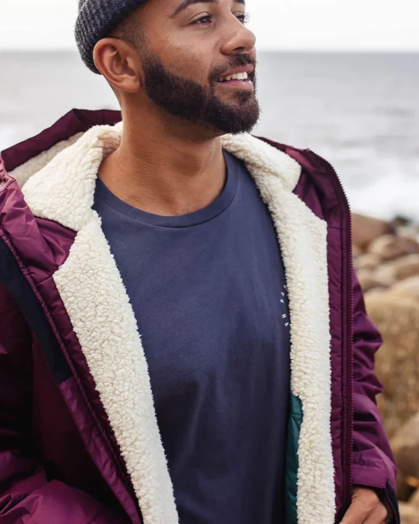 Clearance Passenger Escapism Recycled Sherpa Lined Changing Robe Windsor Wine