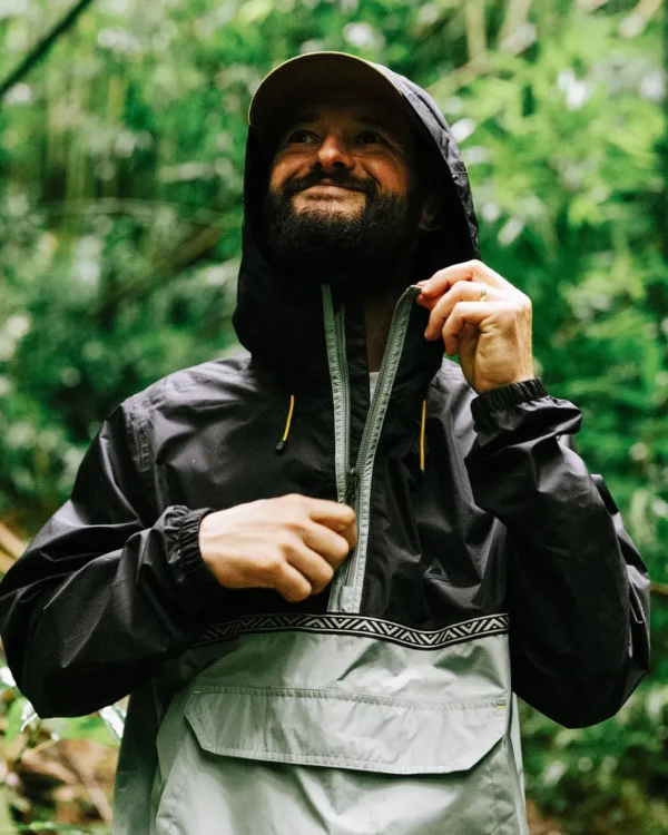 Discount Passenger Flow 1/2 Zip Recycled Water Resistant Jacket True Black/Pistachio