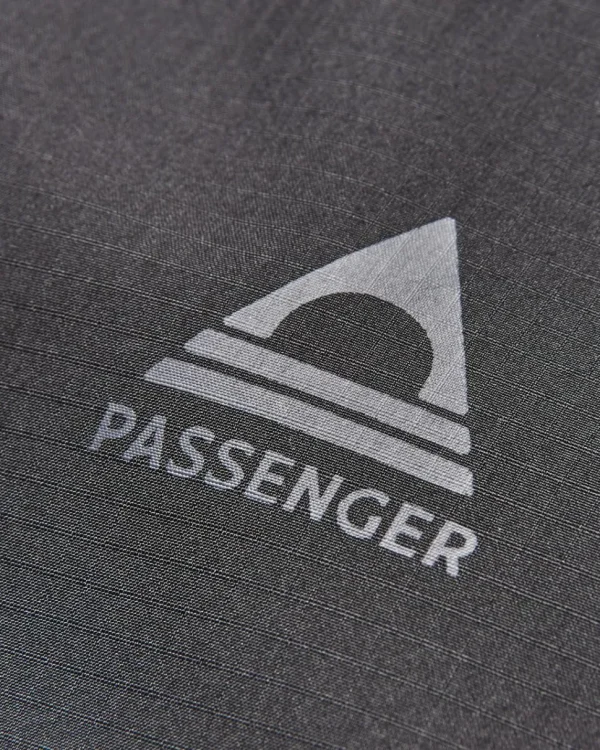 Discount Passenger Flow 1/2 Zip Recycled Water Resistant Jacket True Black/Pistachio