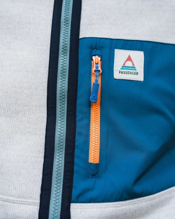Online Passenger Incline Recycled Polartec® Fleece Vintage White