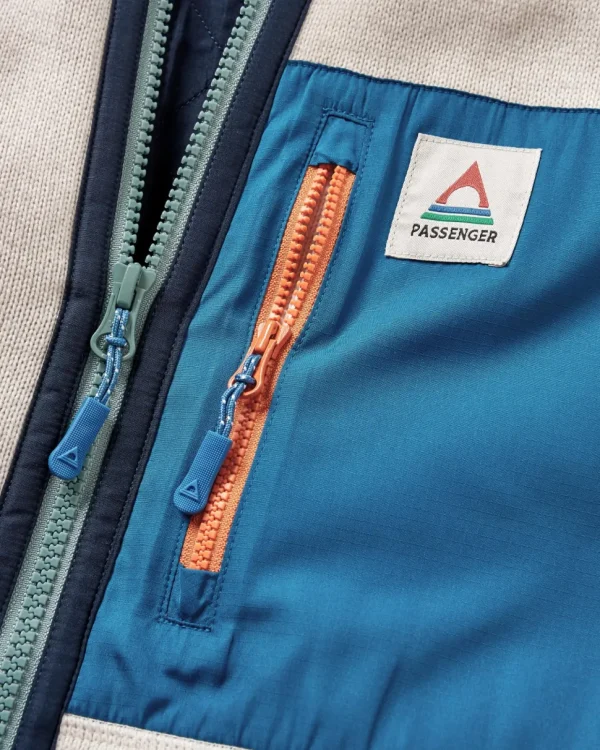 Online Passenger Incline Recycled Polartec® Fleece Vintage White