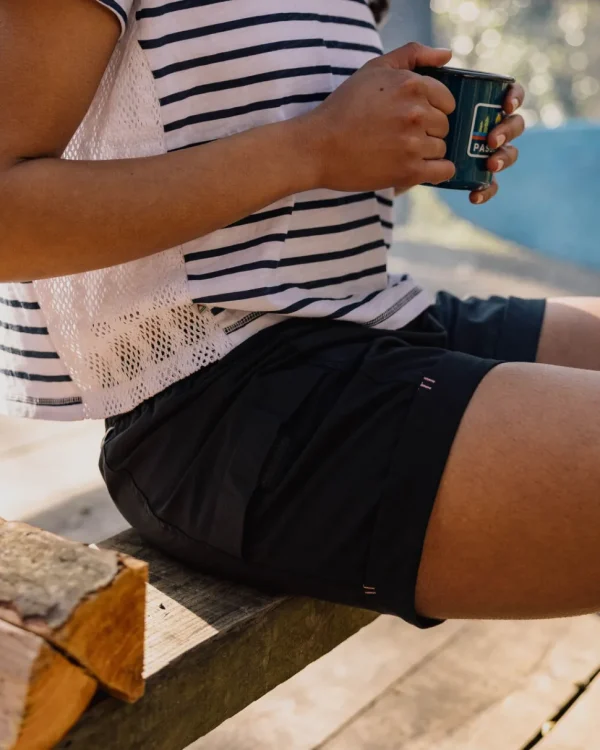 Flash Sale Passenger Laura Fixed Waist Short True Black
