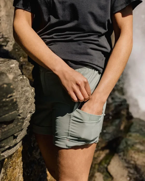 Sale Passenger Laura Fixed Waist Short Pistachio