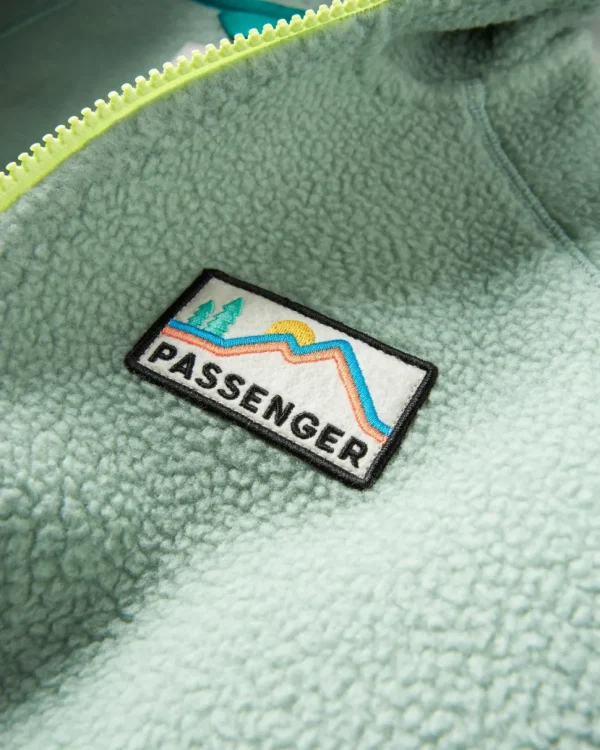 Outlet Passenger North Coast 2.0 Full Zip Recycled Sherpa Fleece Pistachio