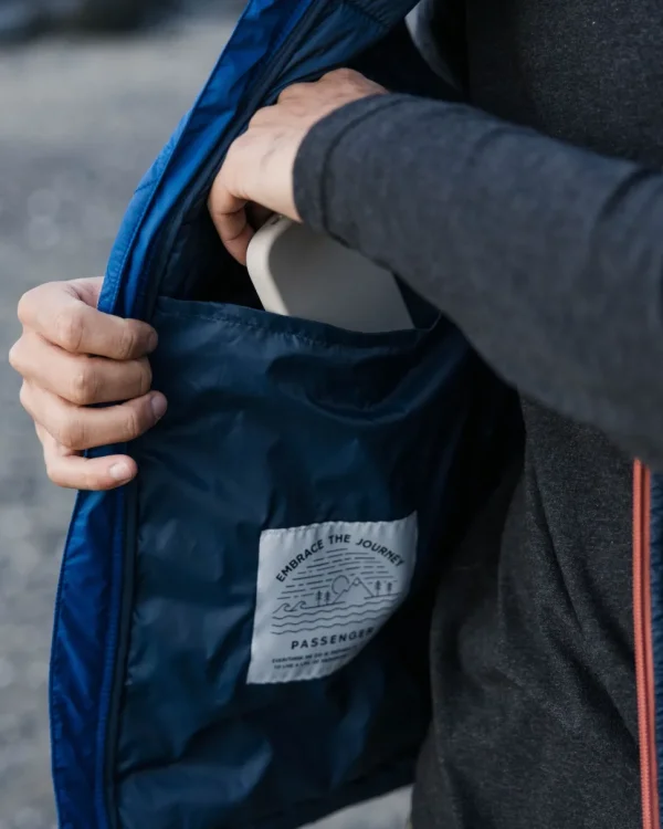 Outlet Passenger Roamer Insulated Vest Rich Navy/Cobalt
