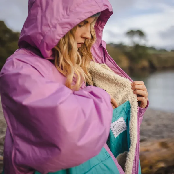 Flash Sale Passenger Roaming Recycled Sherpa Lined Changing Robe Viridian Green/Orchid