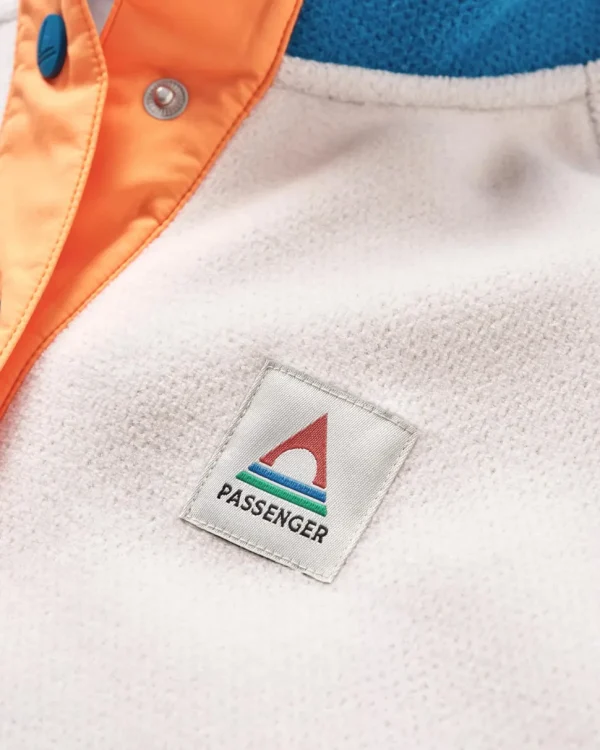Flash Sale Passenger Snowdrop Pullover Recycled Polartec® Fleece Corsair/ Vintage White