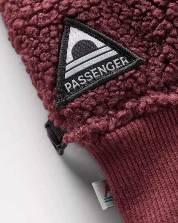 Best Passenger Snowfall 2.0 Recycled Sherpa Gloves Wine