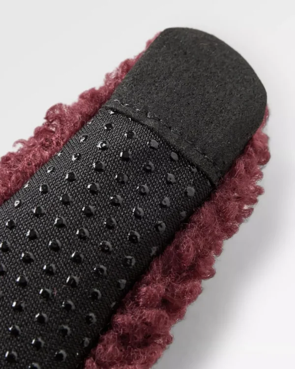 Best Passenger Snowfall 2.0 Recycled Sherpa Gloves Wine