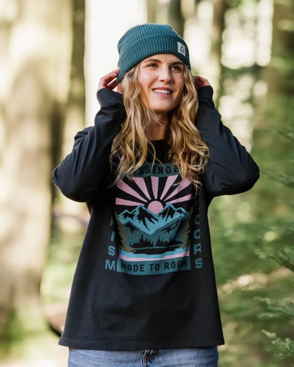 Clearance Passenger Solitude Recycled Cotton Oversized LS T-Shirt Black