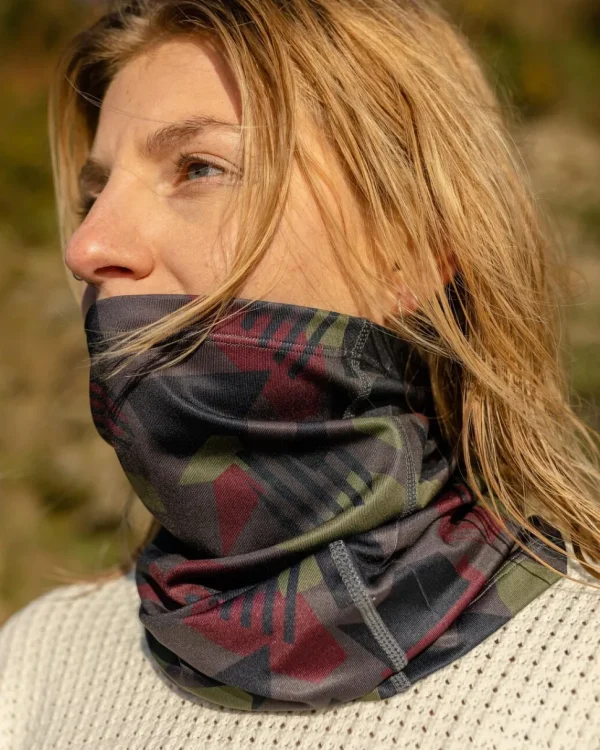 Best Passenger Trail Recycled Gaiter Charcoal Camo Pattern