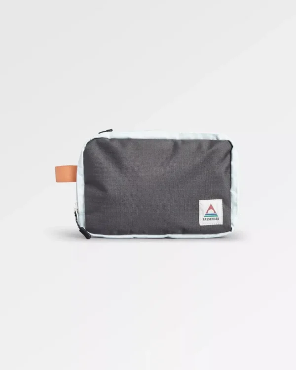 Online Passenger Travel Recycled Wash Kit Grey Olive/ Surf Spray