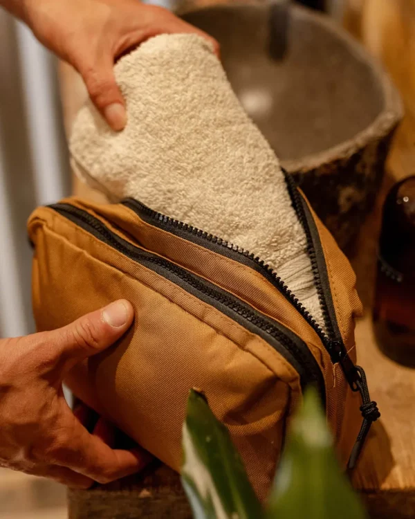 Discount Passenger Travel Recycled Wash Kit Golden Brown