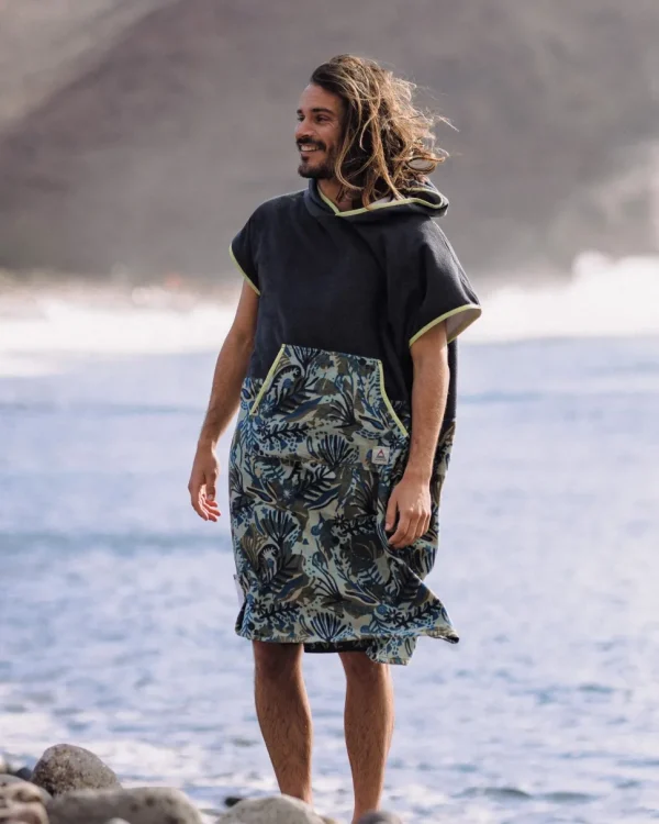 Online Floris van Bommel Tulum Recycled Towel Poncho Charcoal/Abstract Seaweed